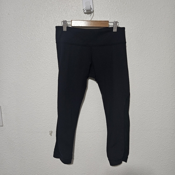 Lululemon cropped leggings see description for sizing - Picture 2 of 15